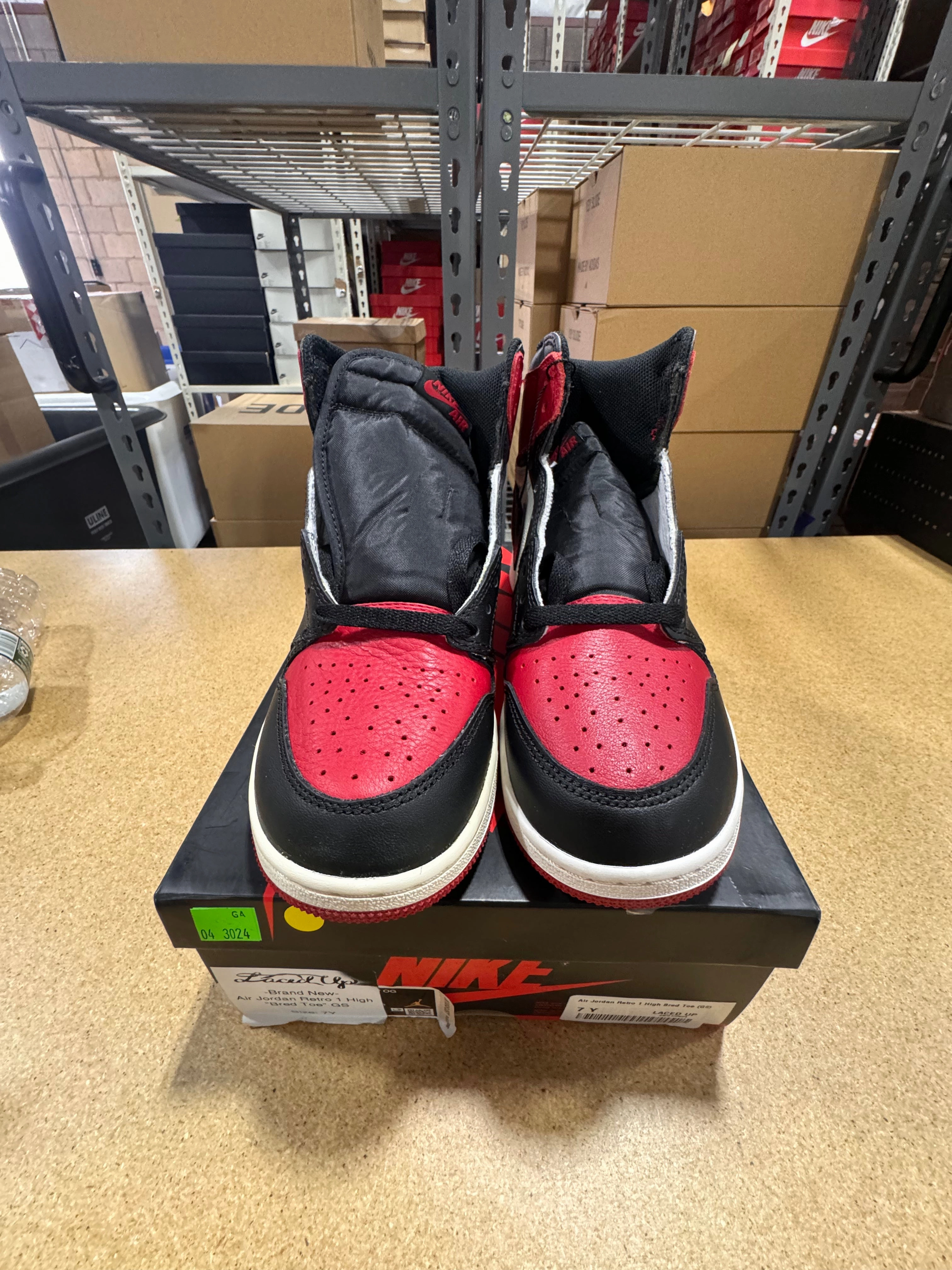Air Jordan Retro 1 Bred Toe *Conditional* GS