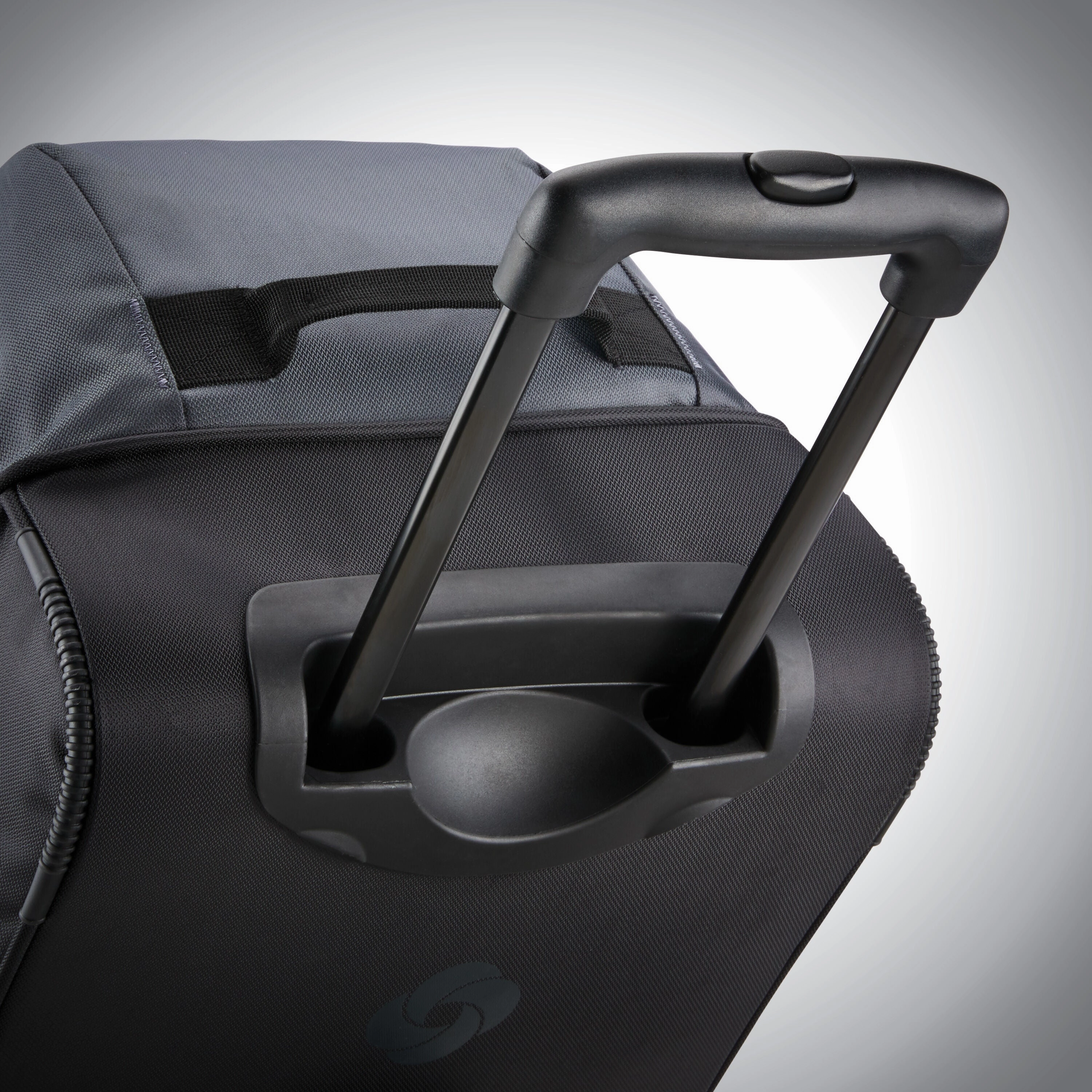 Andante 2 Wheeled Duffel 22"
