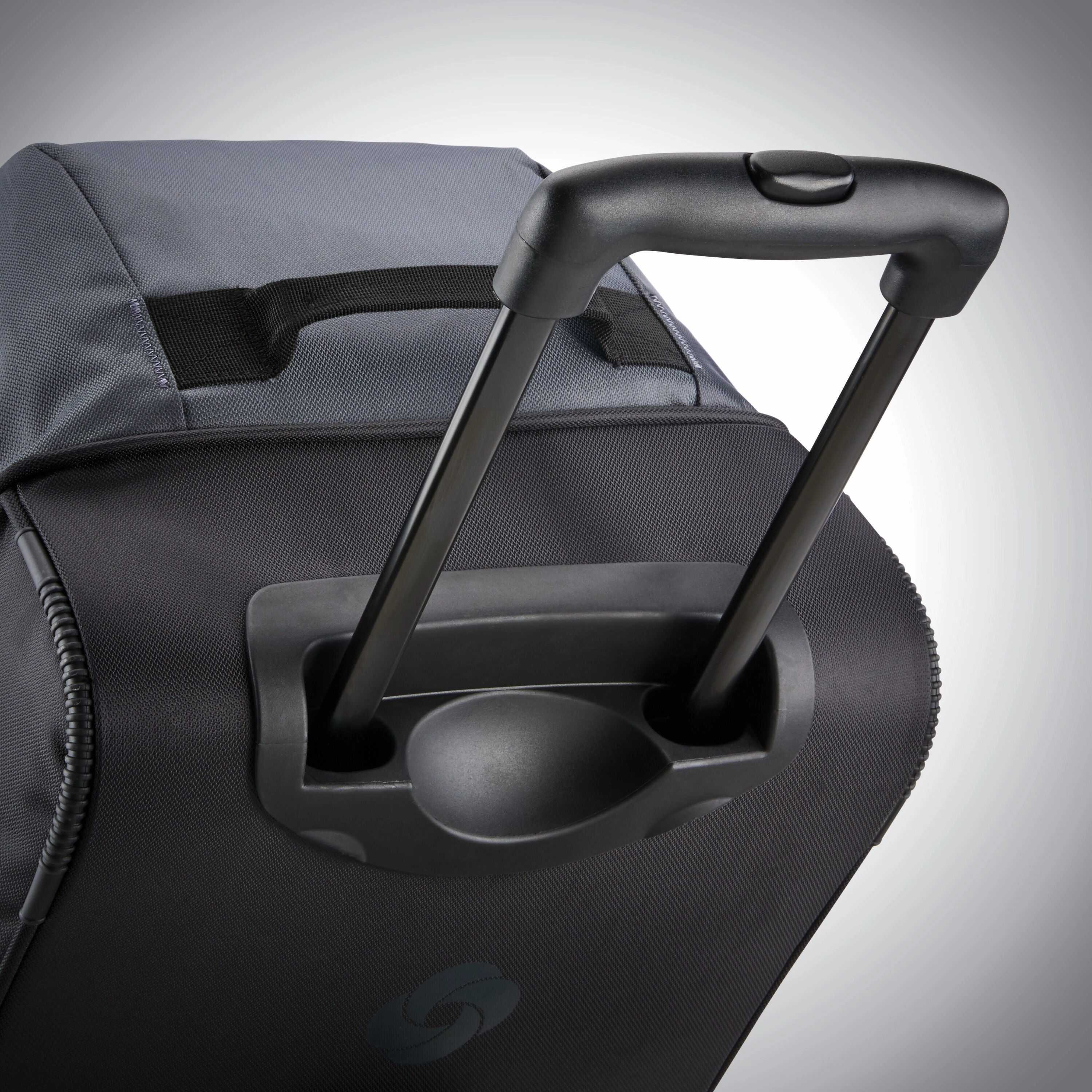 Andante 2 Wheeled Duffel 22"