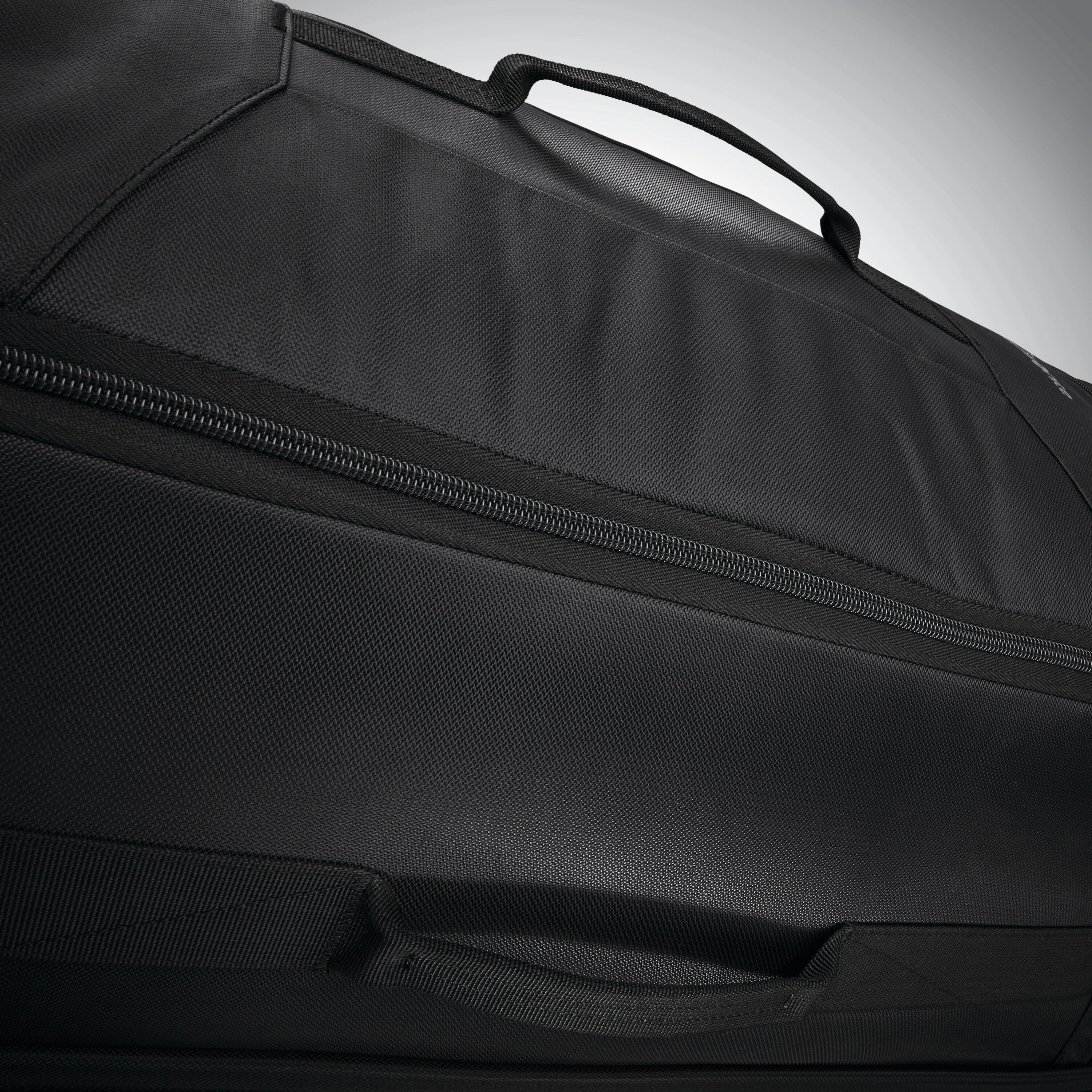 Andante 2 Wheeled Duffel 22"