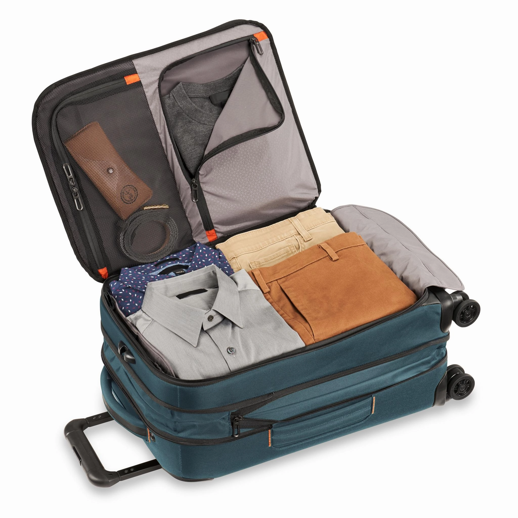 Briggs & Riley ZDX 22" Carry-on Expandable Spinner