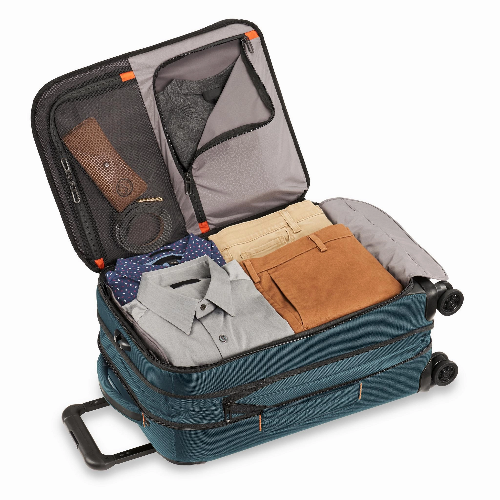 Briggs & Riley ZDX 22" Carry-on Expandable Spinner