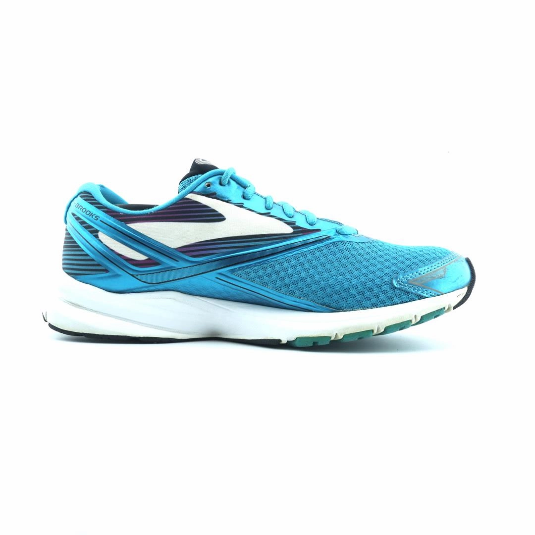 BROOKS LAUNCH 4