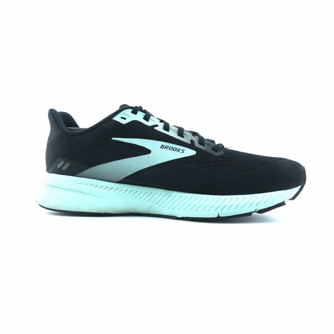 BROOKS LAUNCH 8
