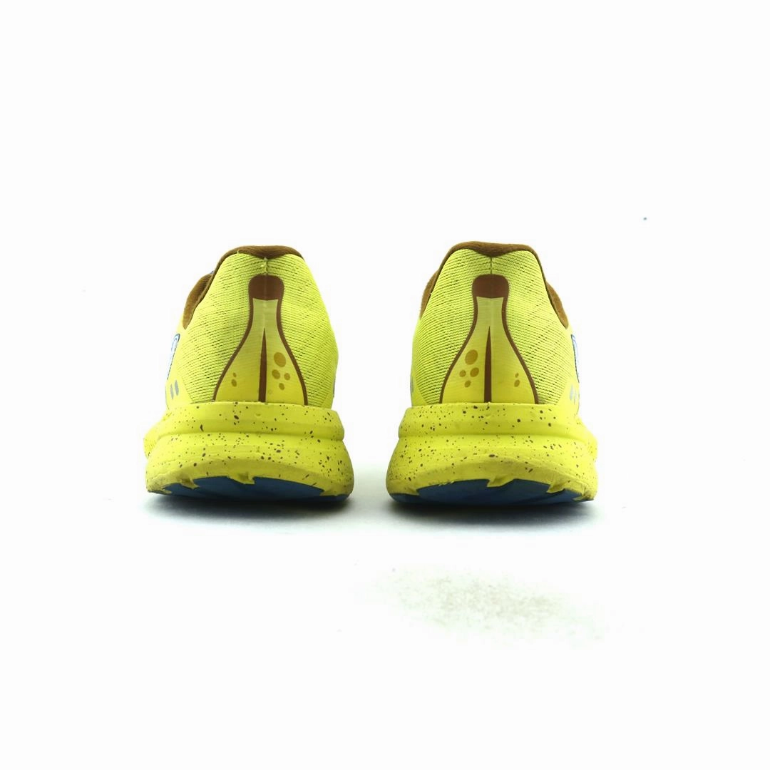 BROOKS LAUNCH 8