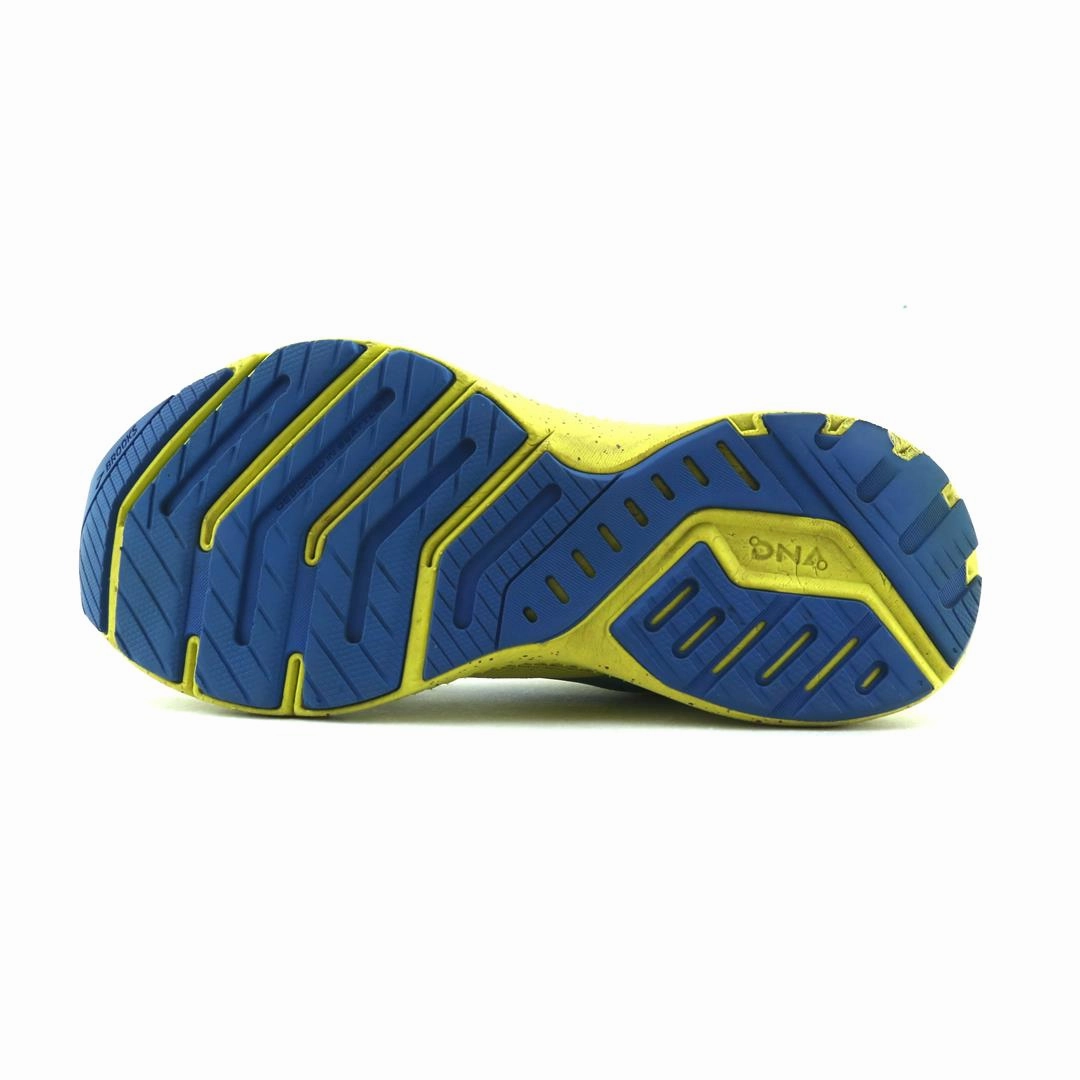 BROOKS LAUNCH 8