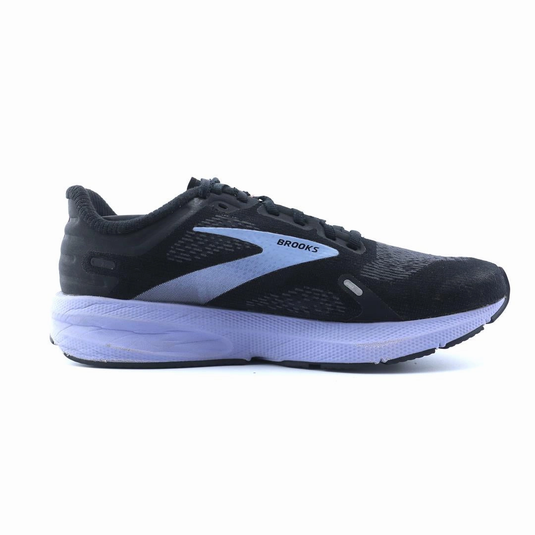 BROOKS LAUNCH 9
