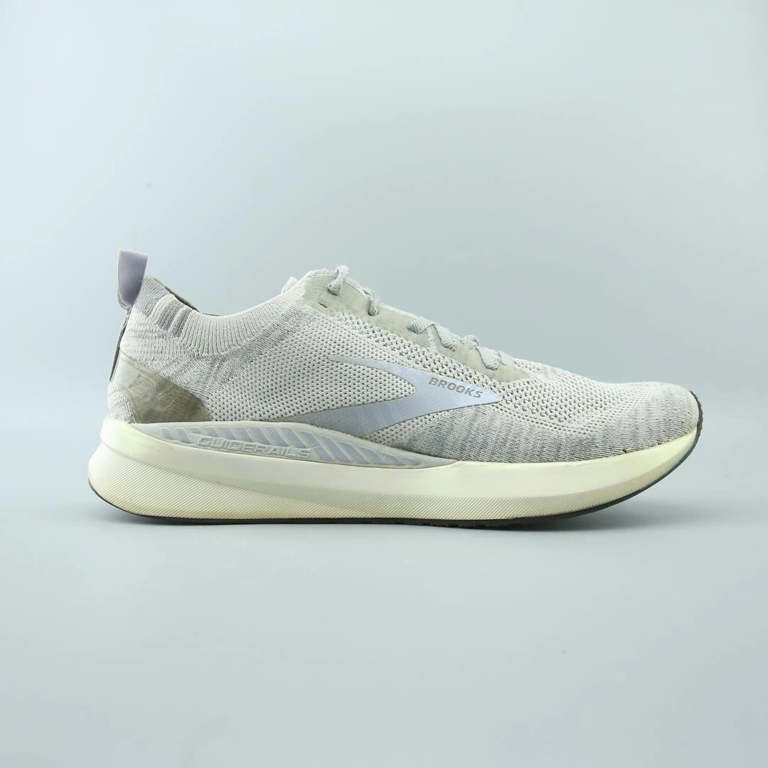 BROOKS LEVITATE 3.0
