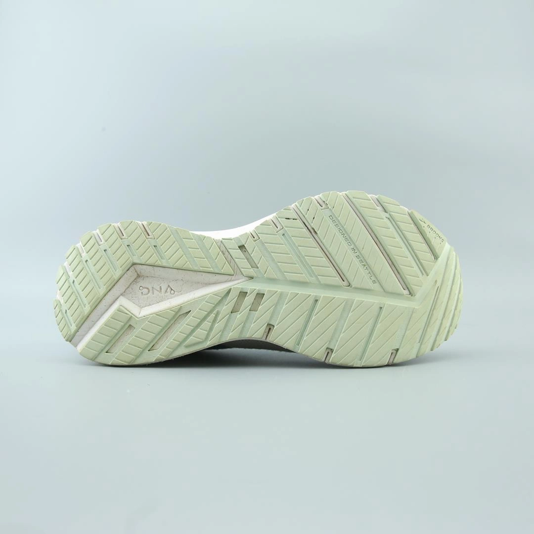 BROOKS REVEL 4