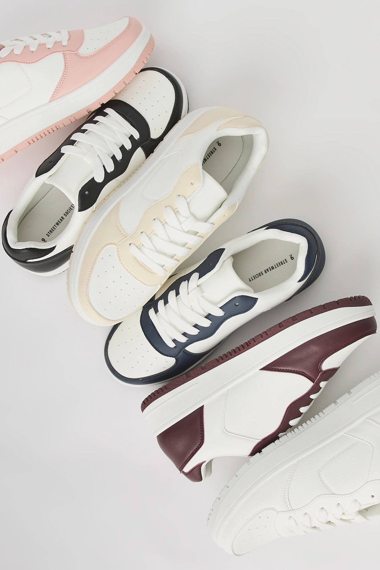 Espadrilles à tige basse lacées classiques