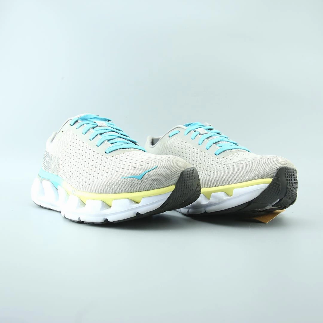 HOKA ONE ONE ELEVON