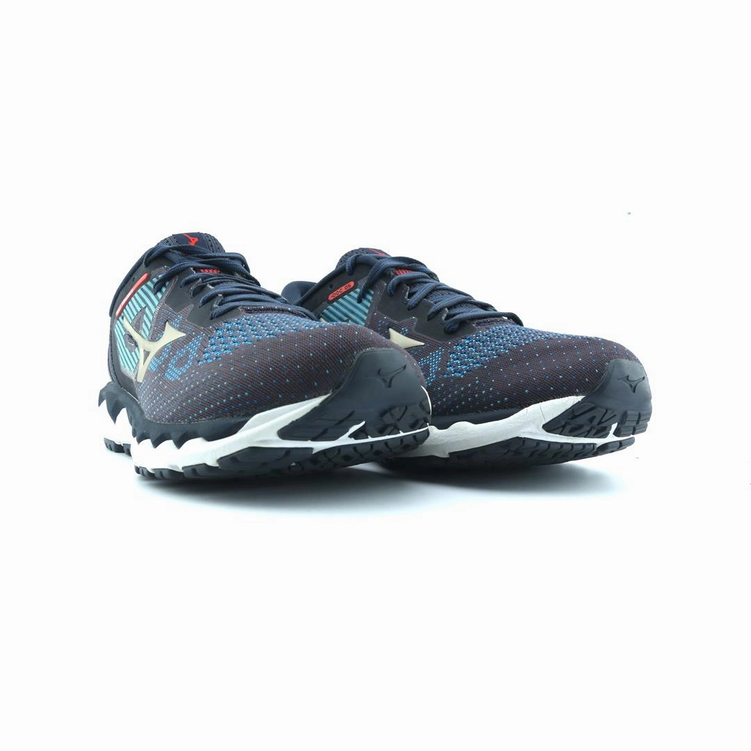 MIZUNO WAVE HORIZON 05