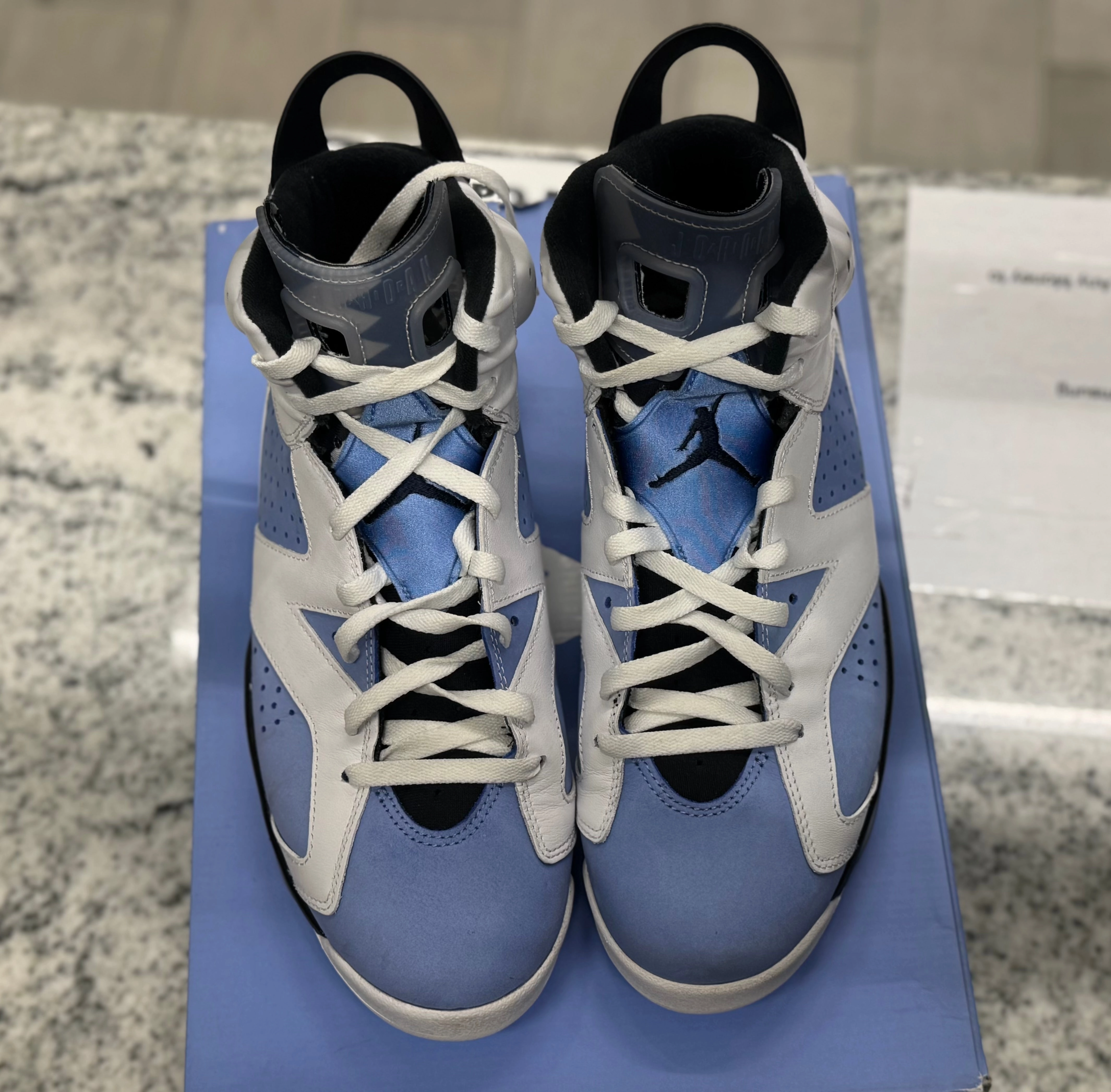 PRE OWNED Air Jordan Retro 6 UNC