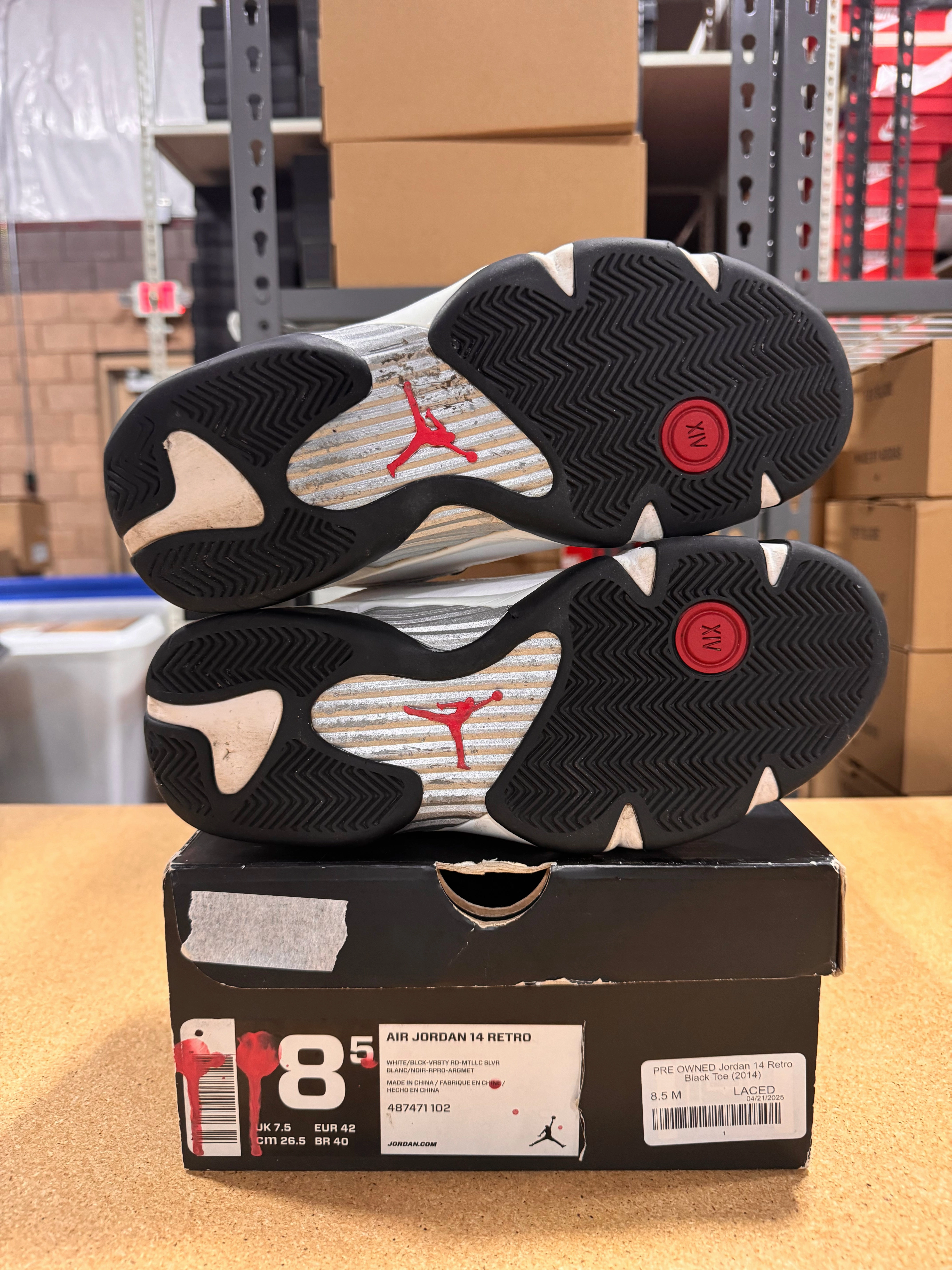 PRE OWNED Jordan 14 Retro Black Toe (2014)
