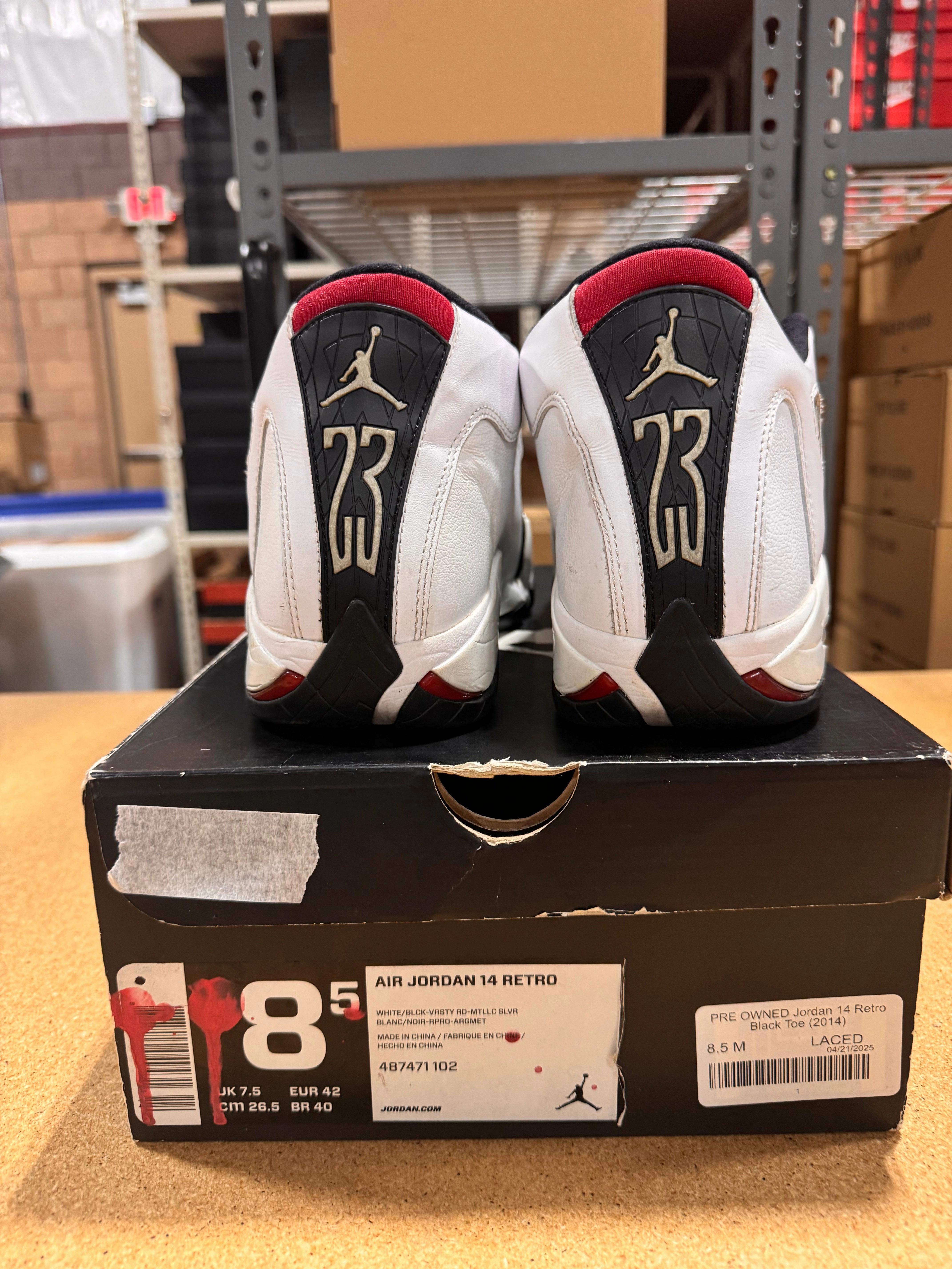 PRE OWNED Jordan 14 Retro Black Toe (2014)
