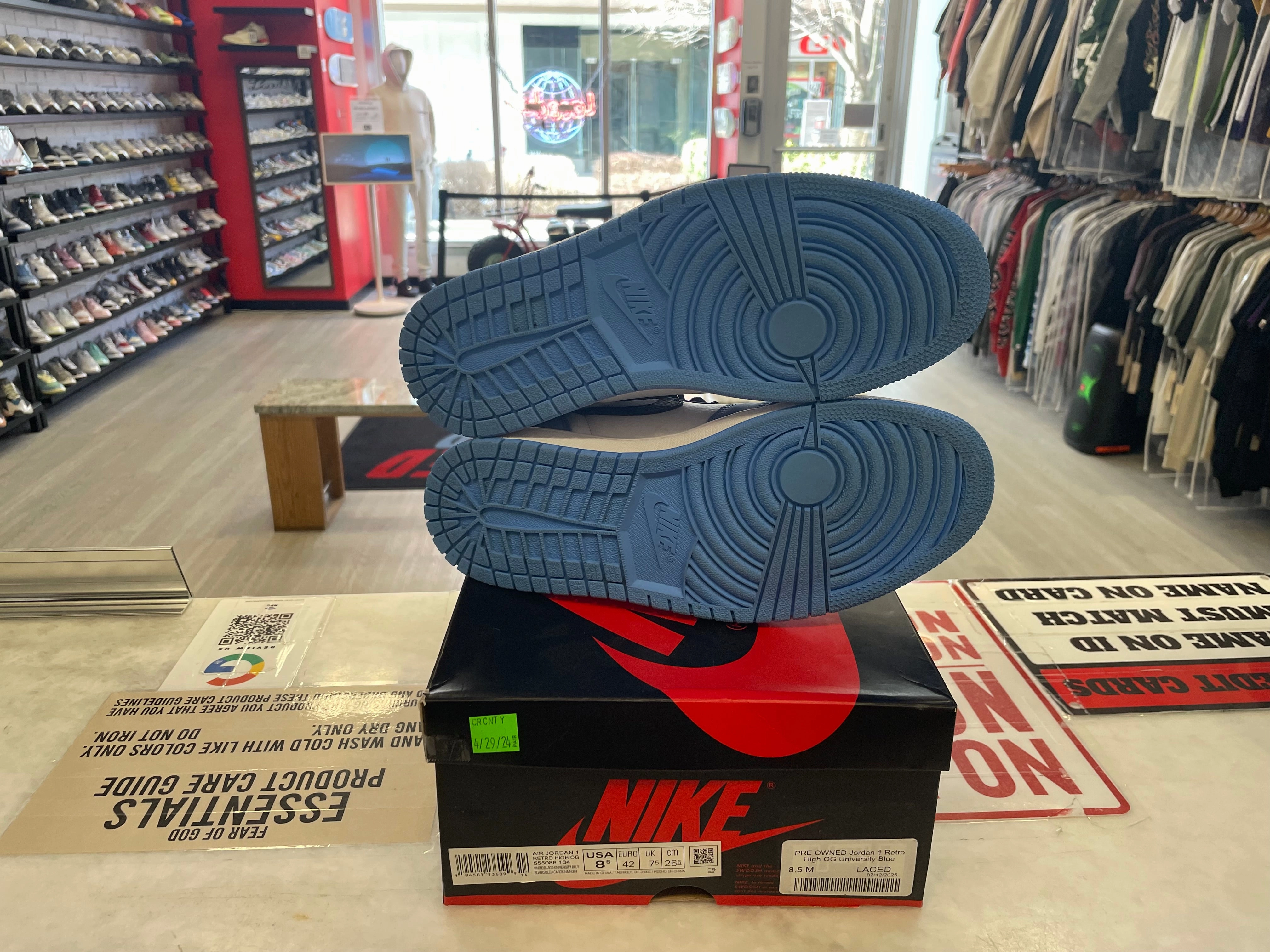 PRE OWNED Jordan 1 Retro High OG University Blue