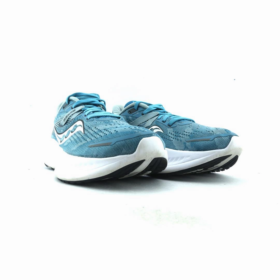SAUCONY GUIDE 16