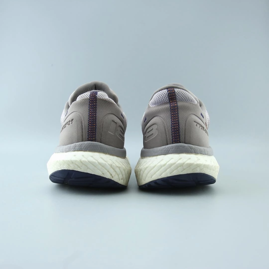 SAUCONY TRIUMPH 18