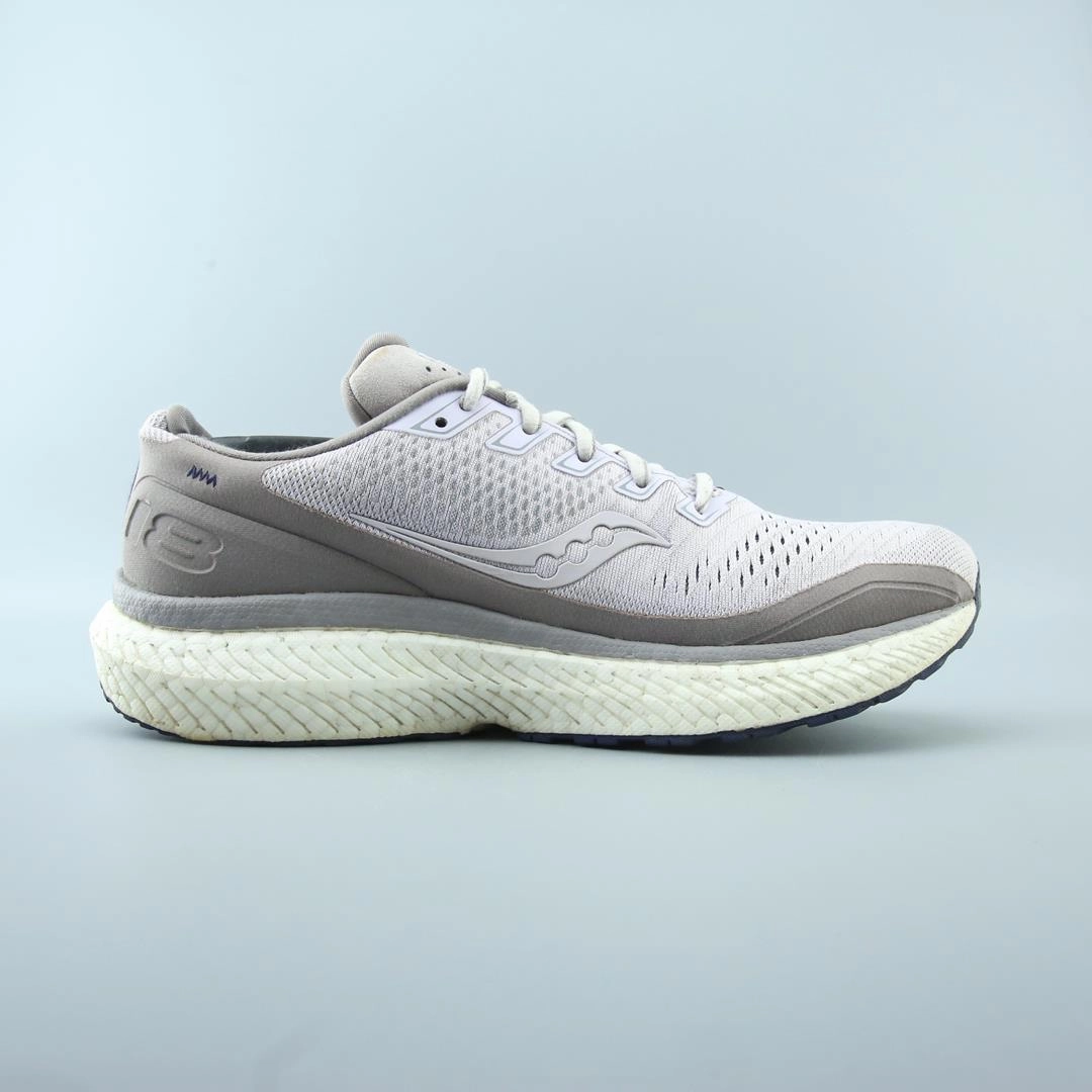 SAUCONY TRIUMPH 18