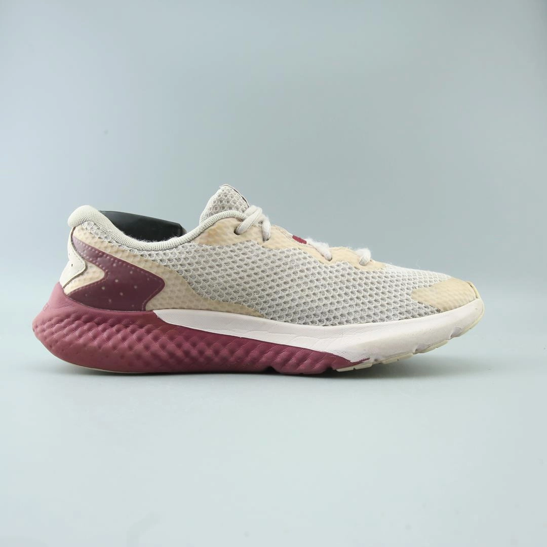 UNDER ARMOUR CHARGED ROGUE