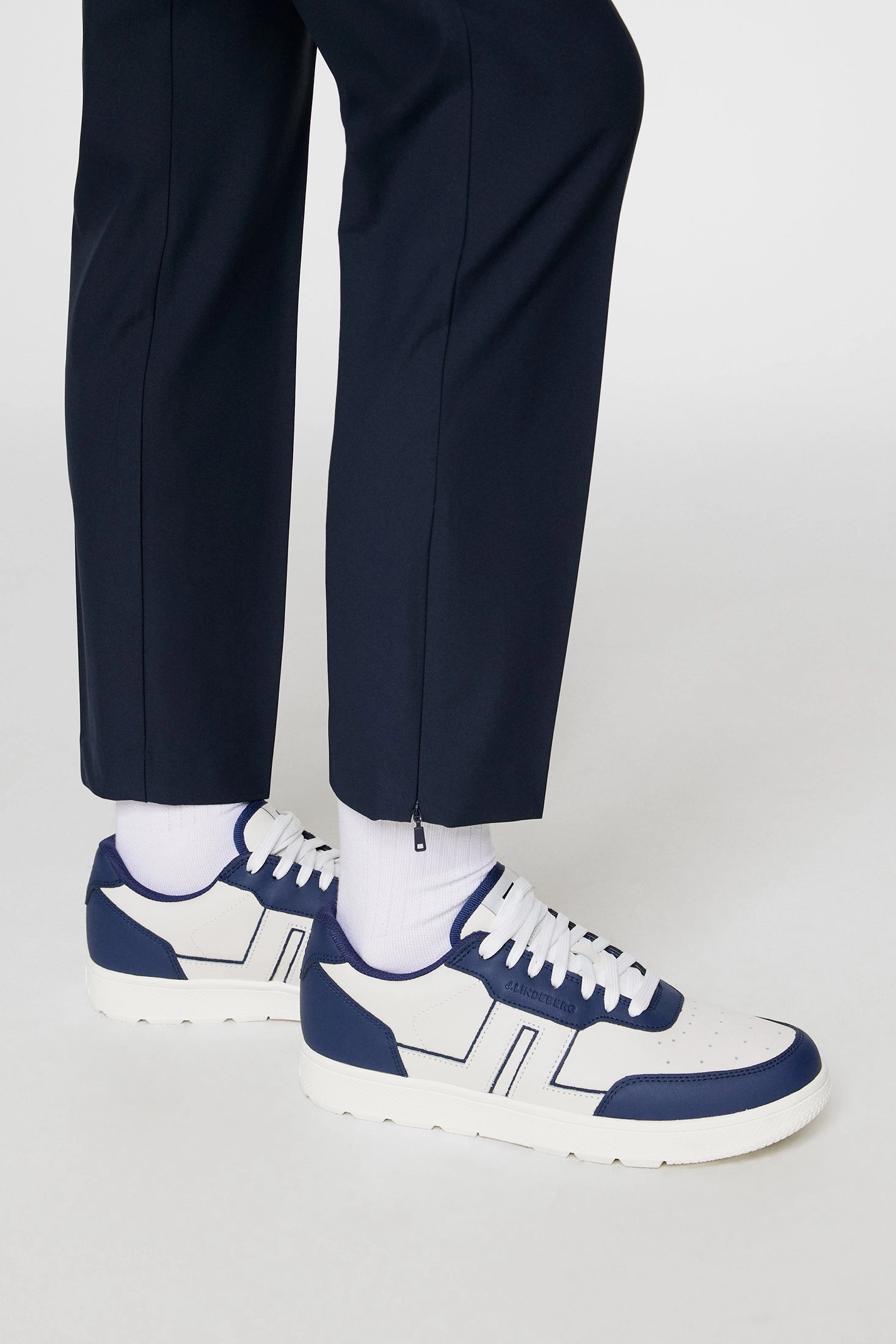 Women's Ace Low-Top Golf Sneaker