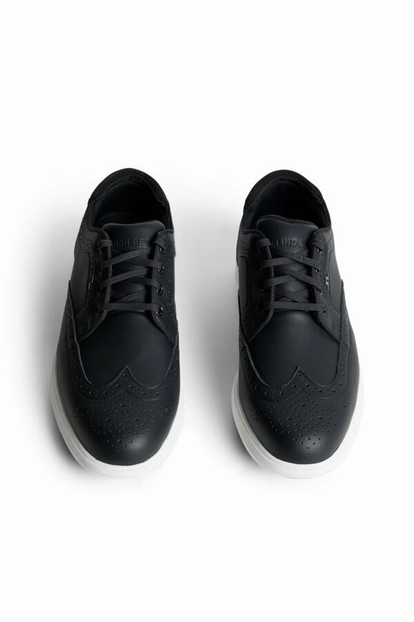 Women's Fairway Brogue Golf Sneaker