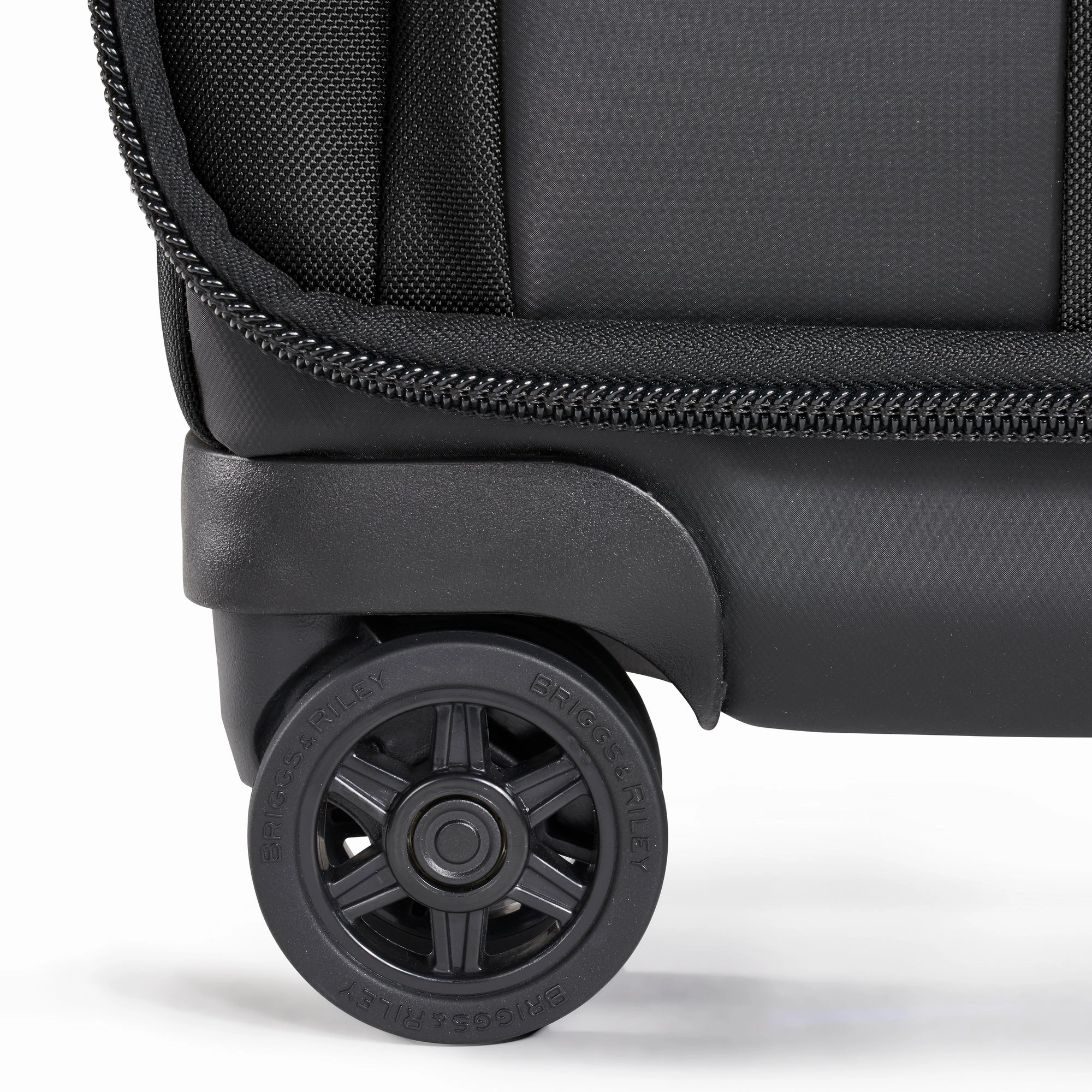 ZDX DOMESTIC 56cm Carry-On Expandable Spinner - Black