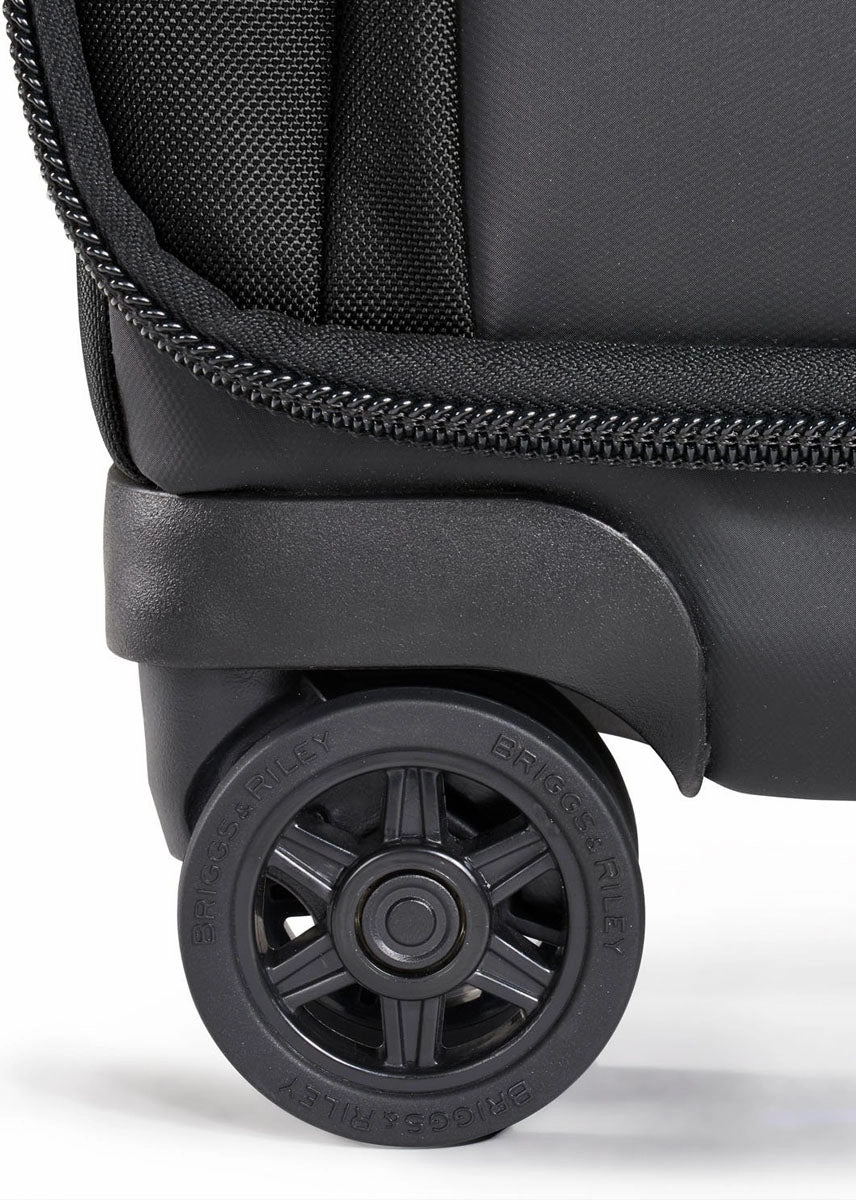 ZDX International Carry-On Expandable Spinner - Black